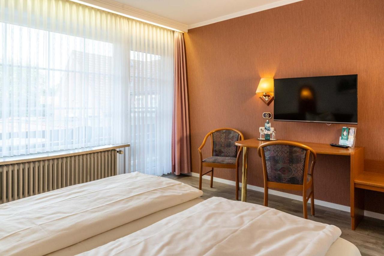 Frommanns Landhotel Буххольц-ин-дер-Нордхайде Экстерьер фото