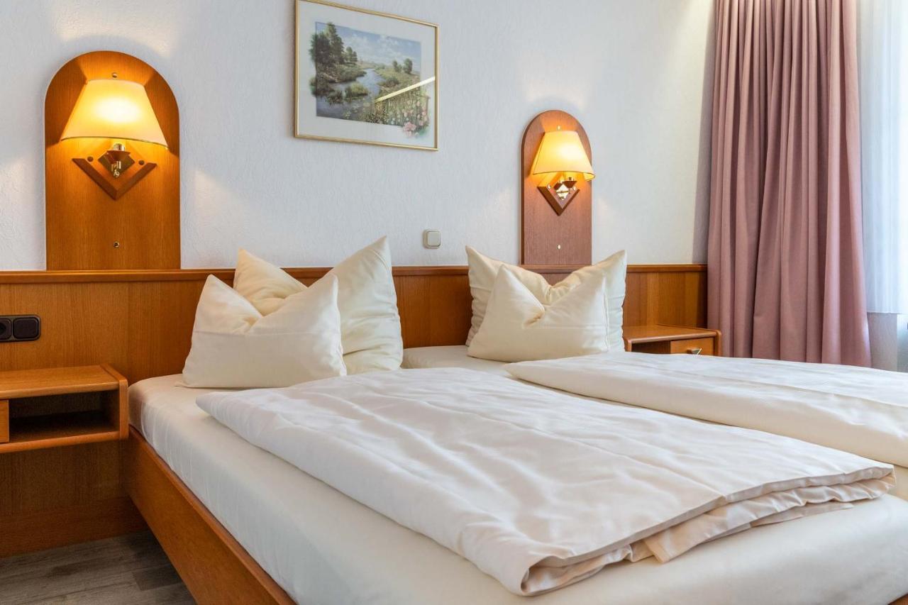 Frommanns Landhotel Буххольц-ин-дер-Нордхайде Экстерьер фото
